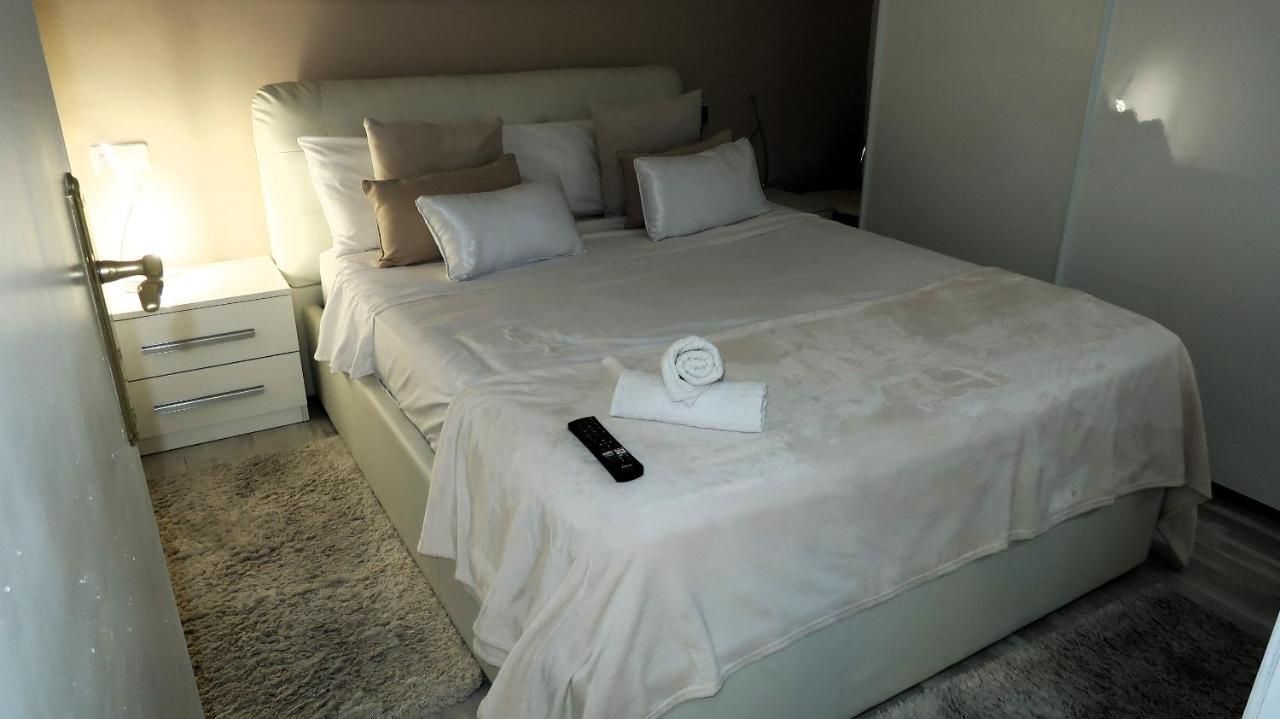 Entire Apartment , 2 Bedrooms Newly Remodeled Center Sitges Barcelona 外观 照片